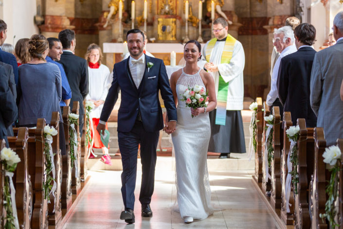 mellex-hochzeitsfotografie.de-Der-weg-aus-der-Kirche