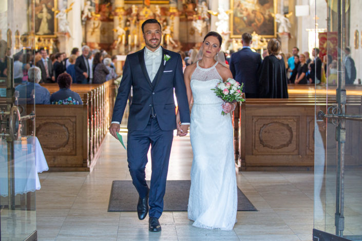 mellex-hochzeitsfotografie.de-Der-weg-aus-der-Kirche2